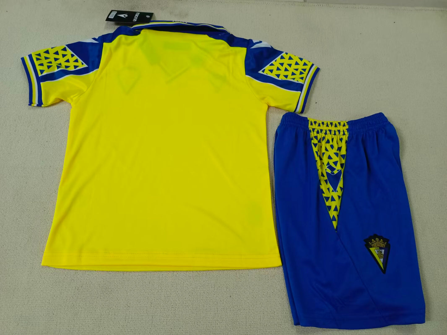 Kit Criança Cadiz Principal 24/25