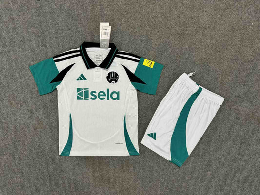 Kit Criança Newcastle Alternativa 24/25