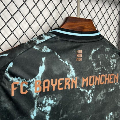 Camisola Bayern Secundária 24/25 Versão Adepto