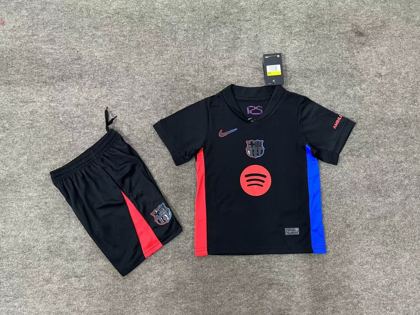 Kit Criança Barcelona Secundária 24/25