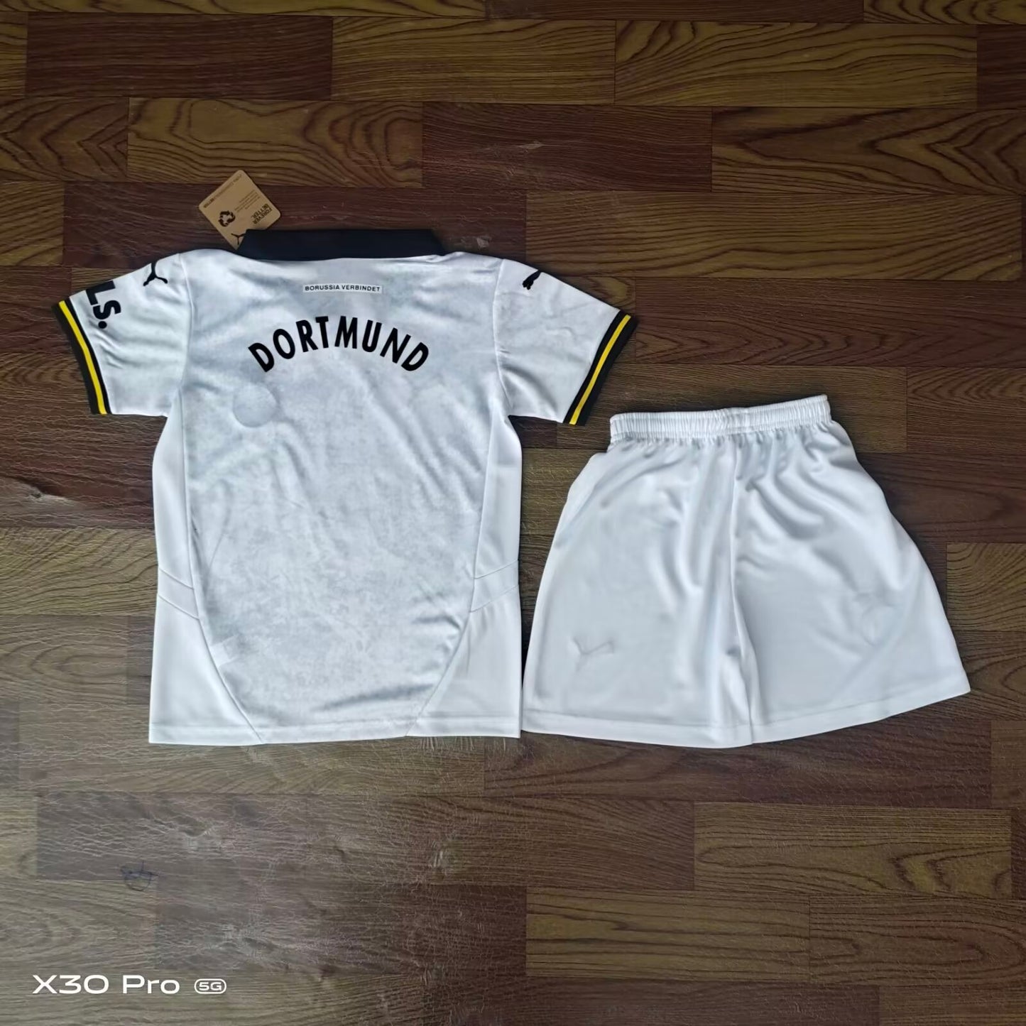 Kit Criança Borussia Dortmund Alternativa 24/25