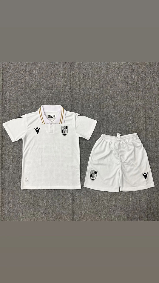 Kit Criança Vitória de Guimarães Secundária  24/25